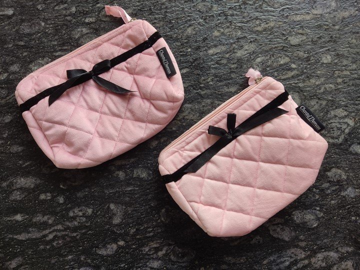 A collection of eco-friendly cotton bags crafted by leading cotton bag manufacturers