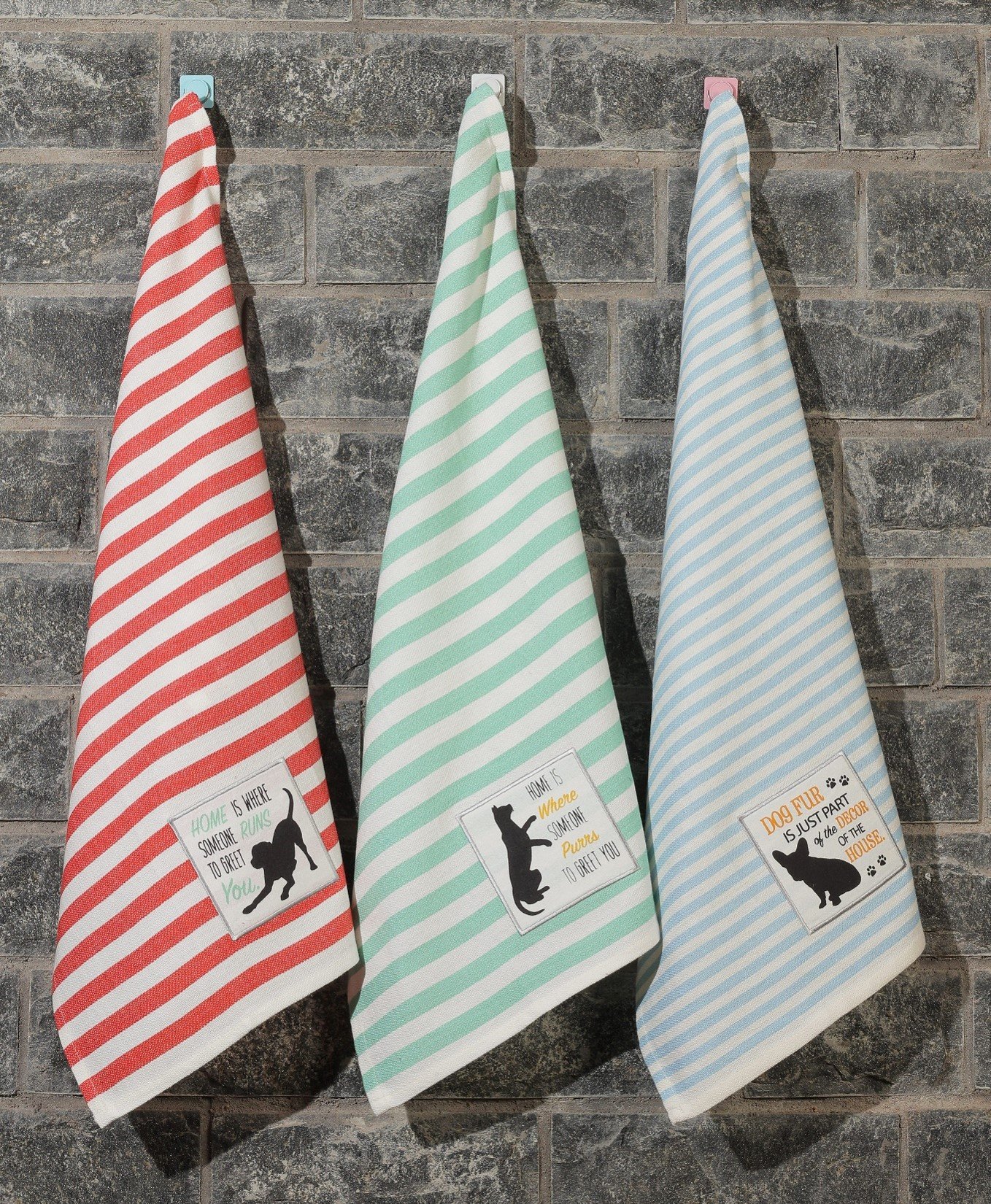 Custom tea towel featuring unique designs, produced by expert manufacturers in India