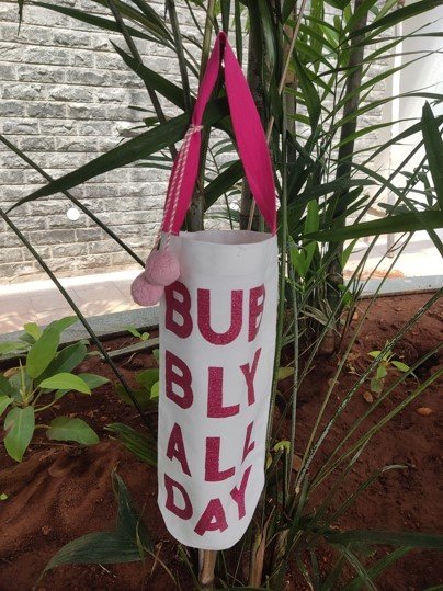 An eco-friendly reusable cotton bag made by reusable cotton bag manufacturers.