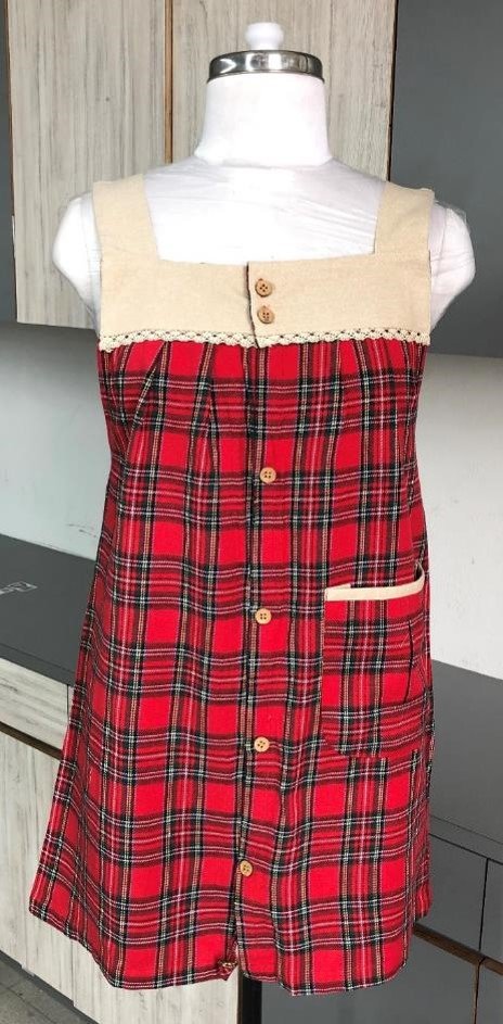 Elegant custom aprons from India's top apron manufacturers, tailored for comfort and style