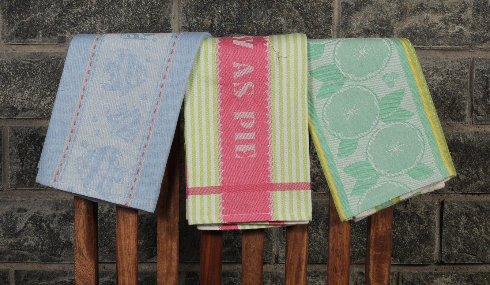 Premium face towels from top towel manufacturers in India, gentle on the skin and highly absorbent