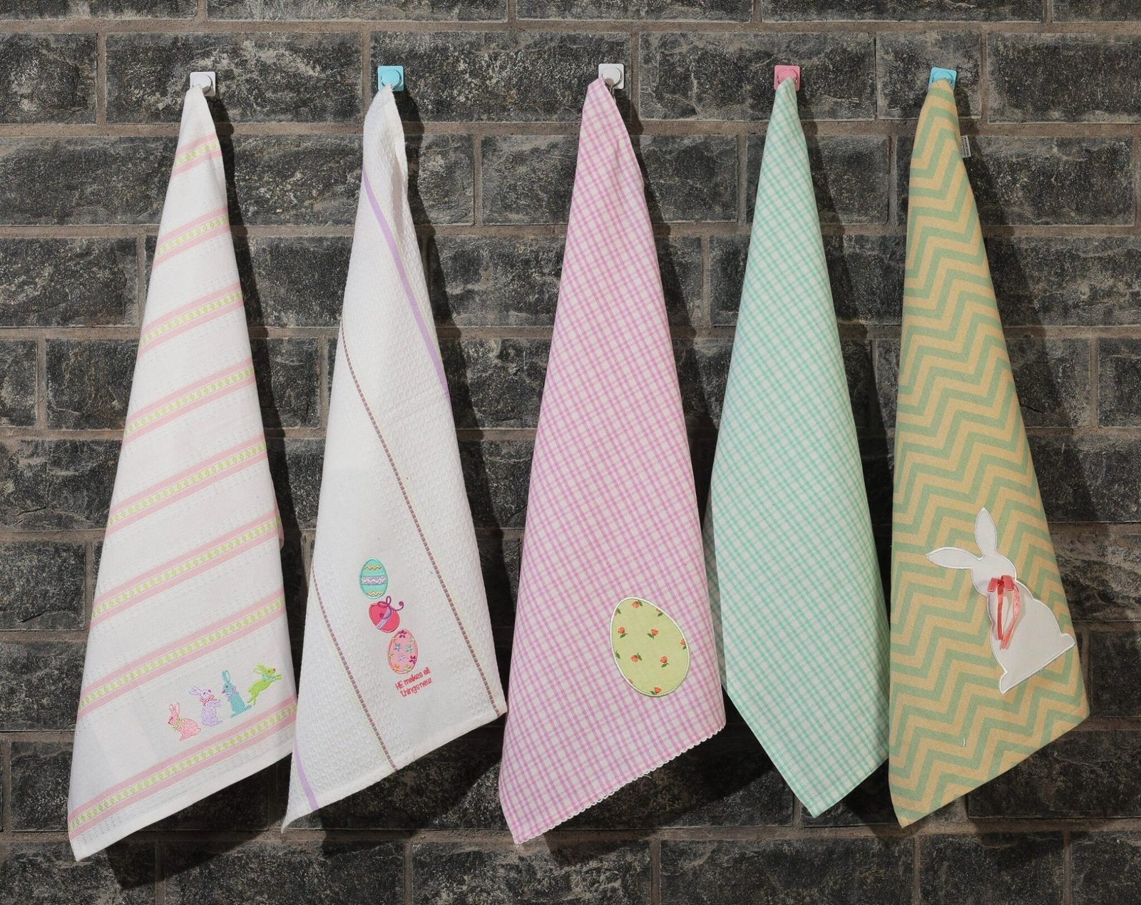 Jacquard tea towel by leading manufacturers in India, perfect for adding a touch of style to your kitchen