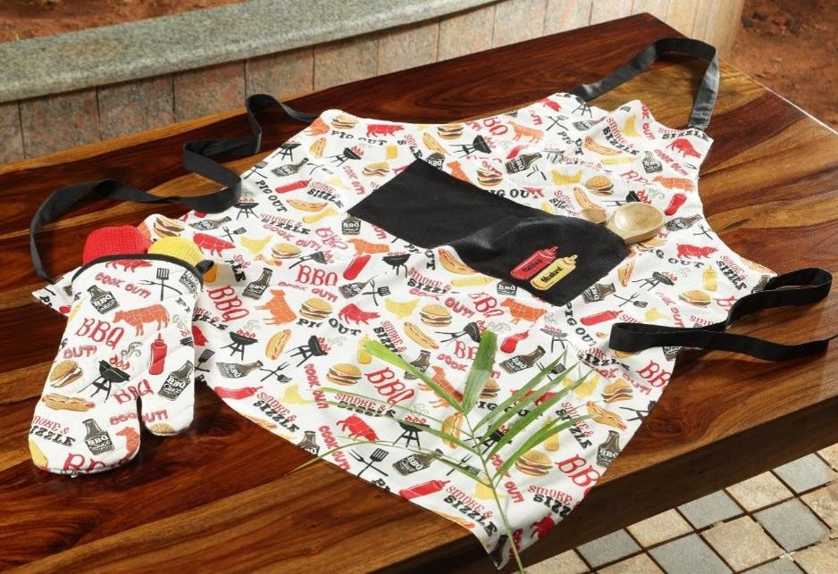 Custom aprons from leading apron manufacturers in India, designed to meet your specific needs