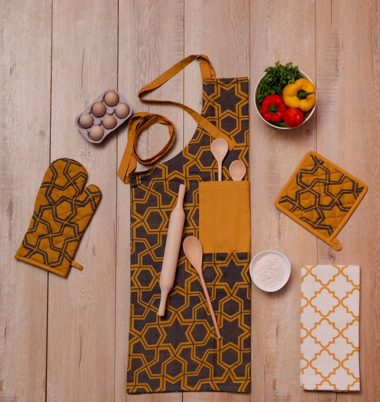 High-absorbent cotton towels by top kitchen cloth manufacturers, ensuring durability and style.